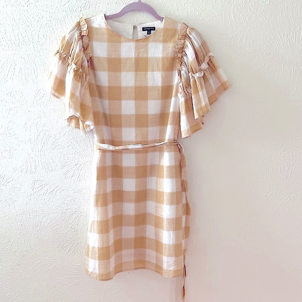 Who What Wear Beige and White Gingham Ruffle-Sleeve Dress